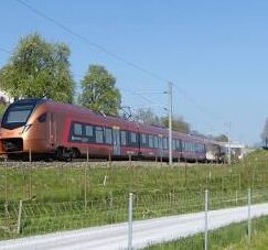 Lucerne to St Gallen train tour — Voralpen-Express panoramic rail journey through eastern Switzerland.